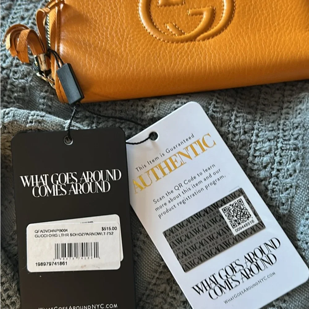 Gucci Tan Leather Zip Wallet with Embossed GG - Picture 5 of 5